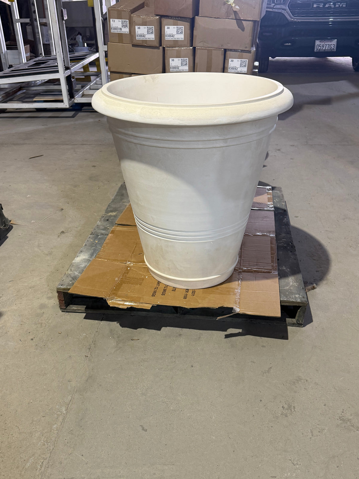 pure-design-werx-cream-tapered-planter-workshop