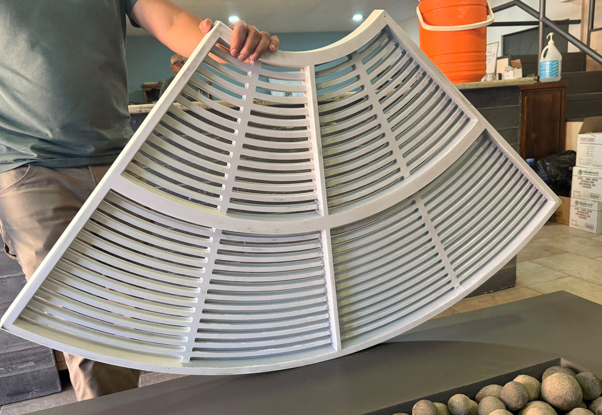 pure-design-werx-curved-white-metal-screen-fabrication