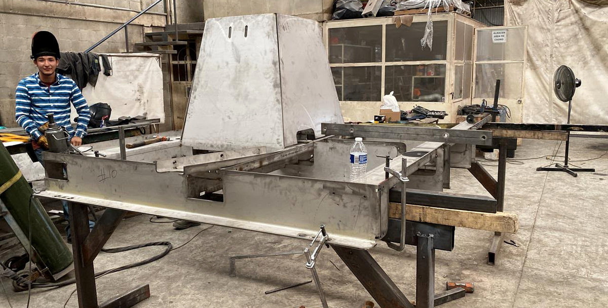 pure-design-werx-custom-metal-fabrication-workbench