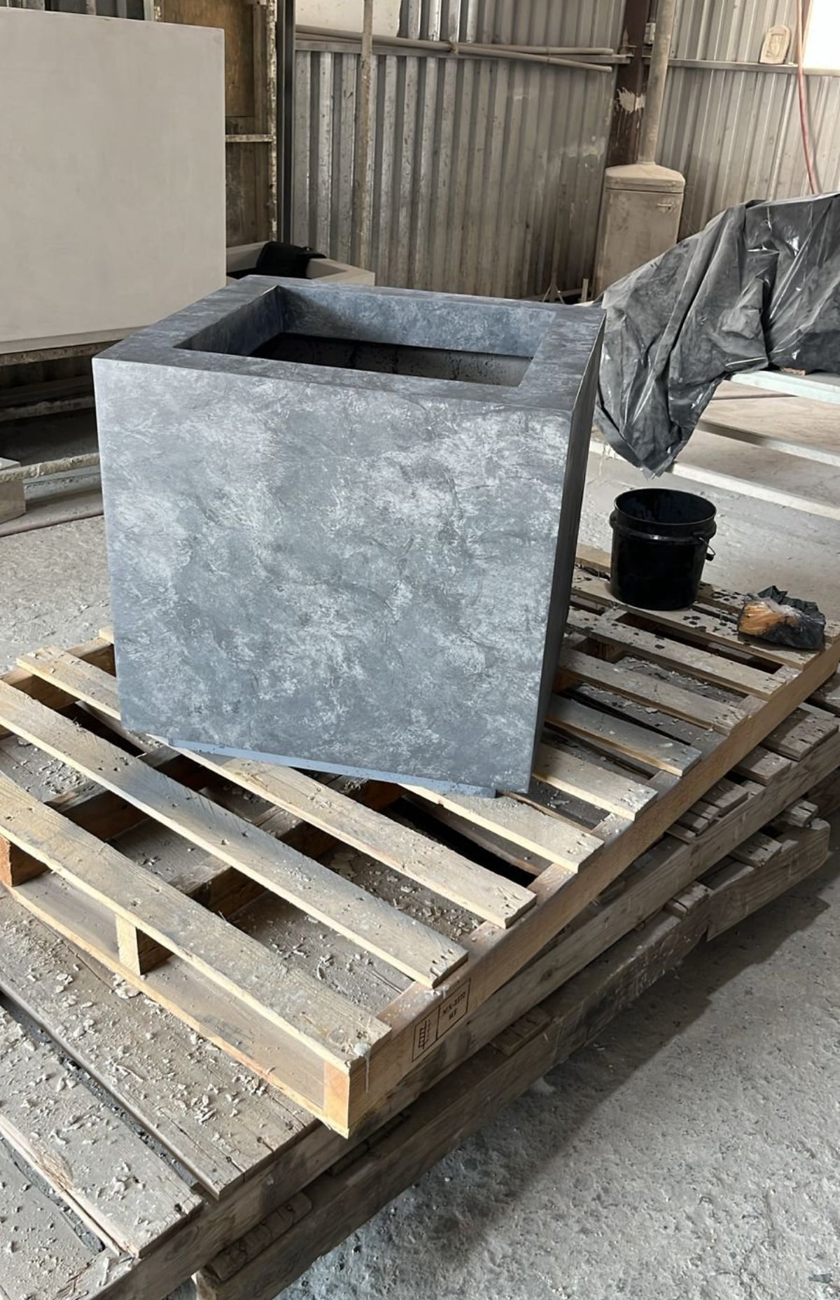 pure-design-werx-dark-cube-planters-pallets
