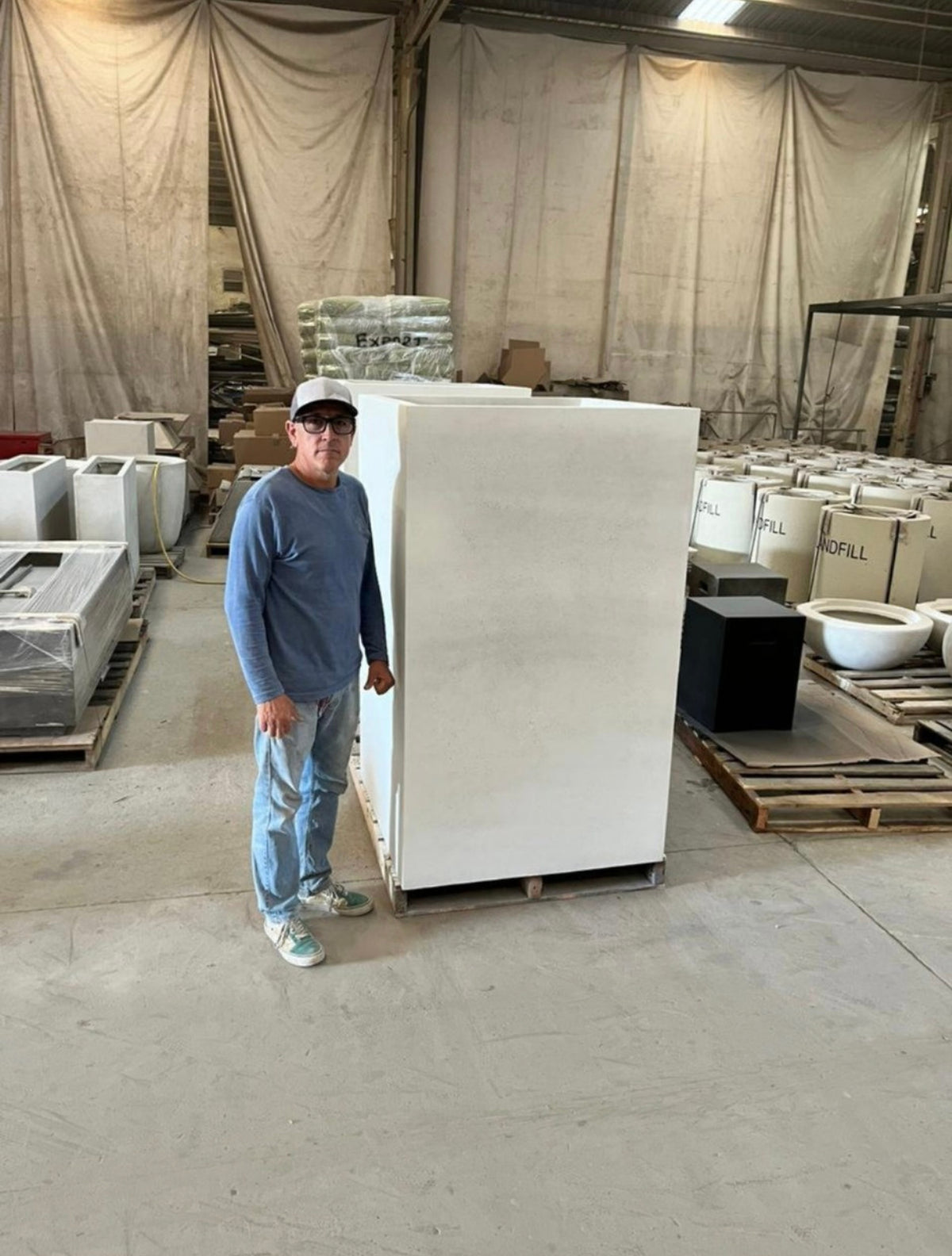 pure-design-werx-oversized-tapered-planter-workshop