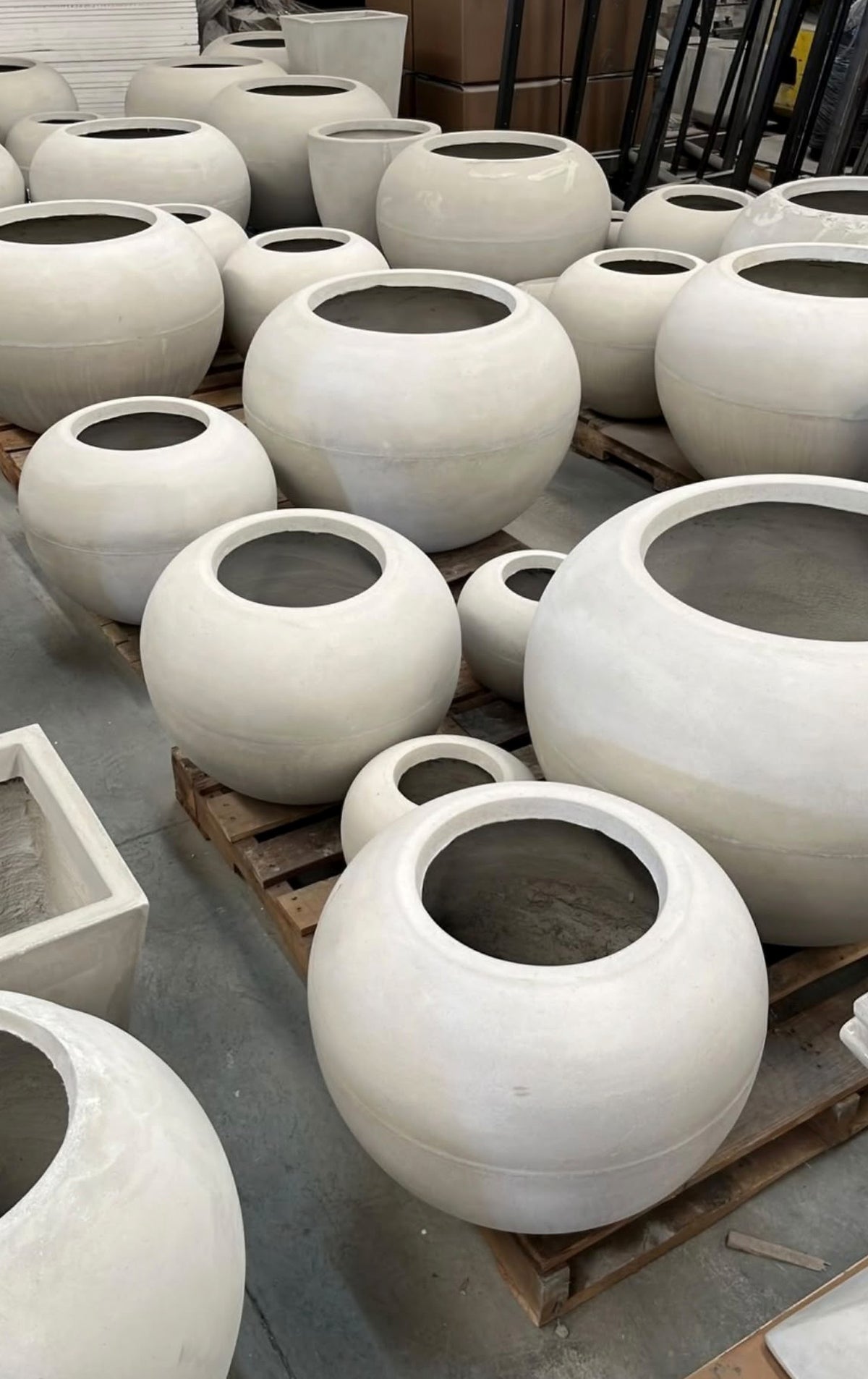 pure-design-werx-round-concrete-planters-workshop-collection